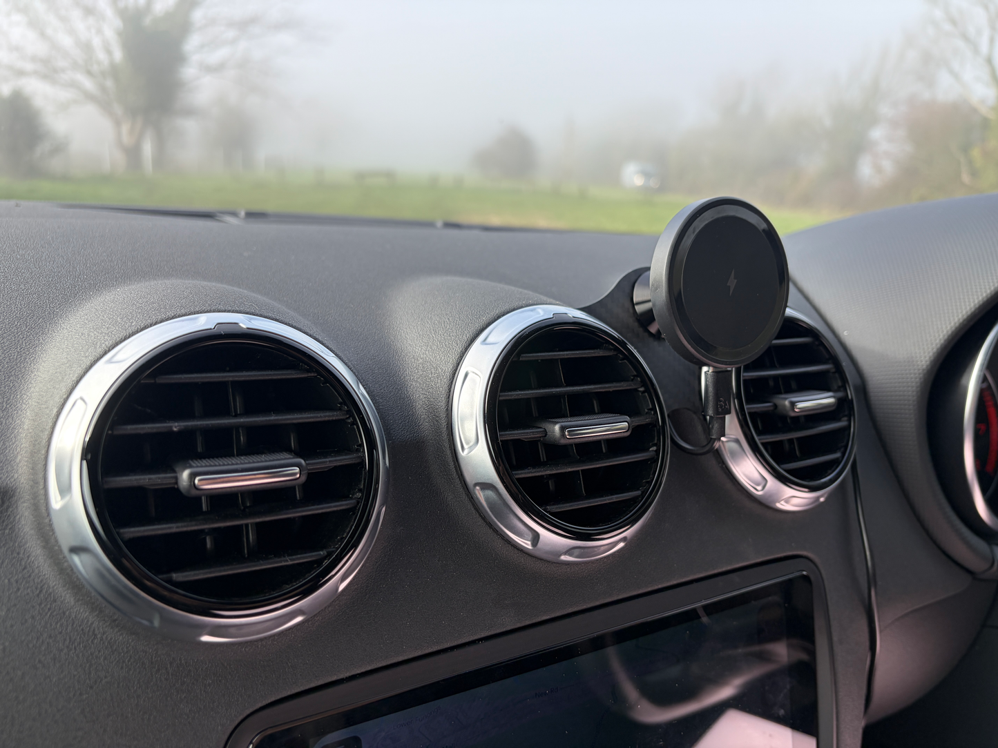 Carbon Fibre MagSafe Phone Charger Mount for Audi TT Mk.2 8J Mk2 TTS TTRS
